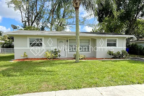 5140 SW 6th Ct Photo 1