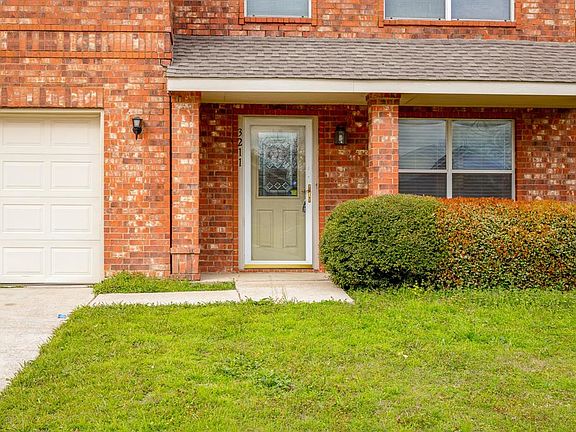 2nd image of 3211 Buckskin Dr