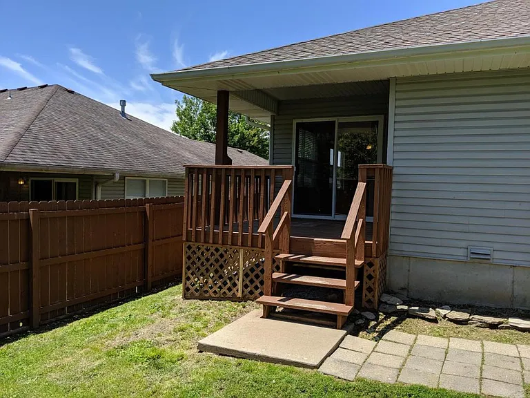 1708 S 10th Ave — Photo 15