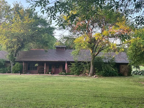 4 Wildwood Rd, Lawton, OK 73507