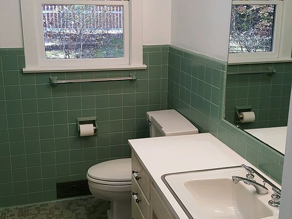 4th image of 837 Pigeon St