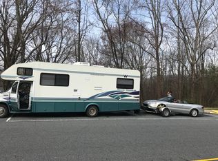 10 Habrand Dr, Troy, MI 48098