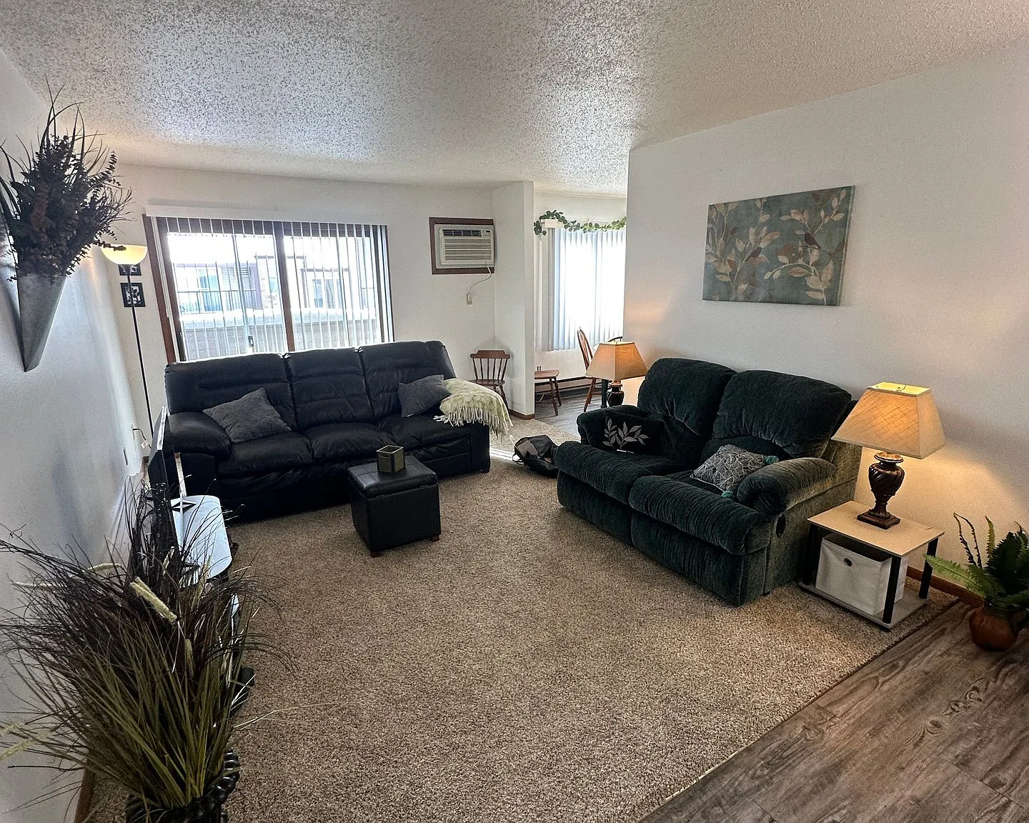 Comfortable, Pet-Friendly Apartments Prime Location & All-Inclusive Perks! — Photo 4