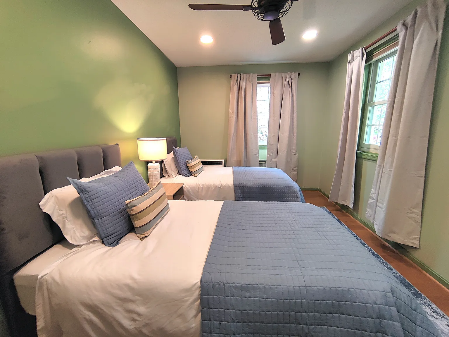 A061 103 N George Mason Dr - 1031 — Photo 2