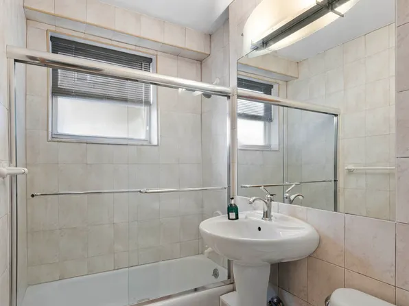 5700 Arlington Avenue image 6 of 18