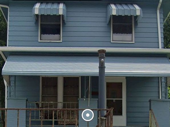 939 Cross St