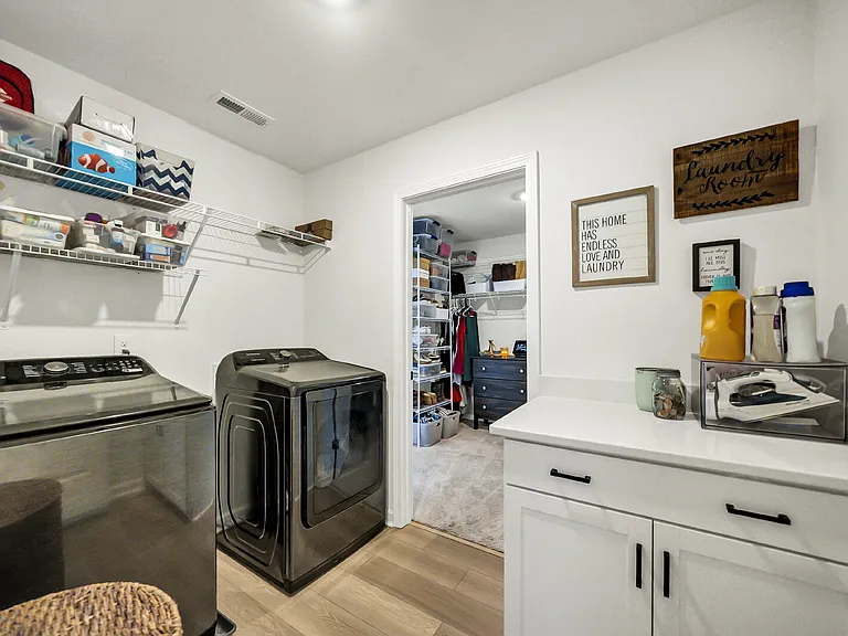 924 Windchase Way — Photo 32