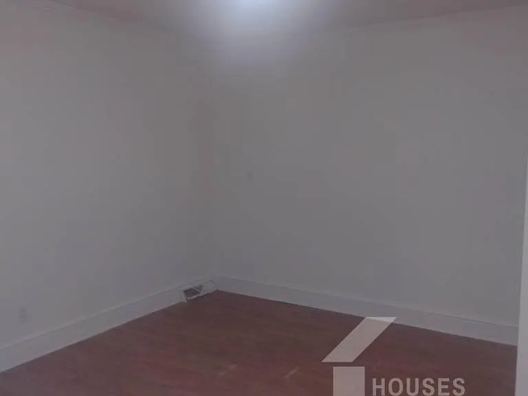 130 Ellison St — Photo 8