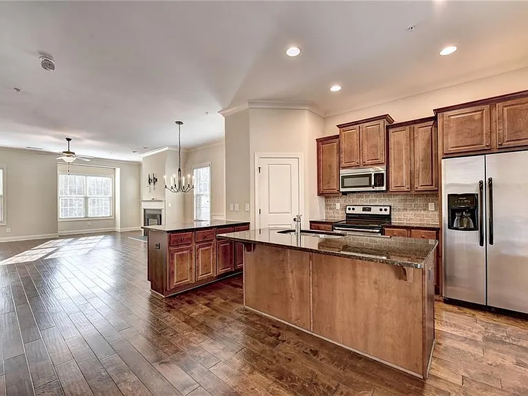 2448 Tenor Ln — Photo 32