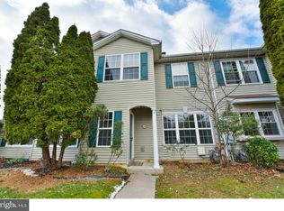 126 Hawthorne Ct, Collegeville, PA 19426