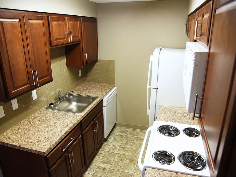 Railhead Apartments — Photo 27