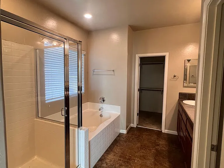 186 Montana De Oro St — Photo 10