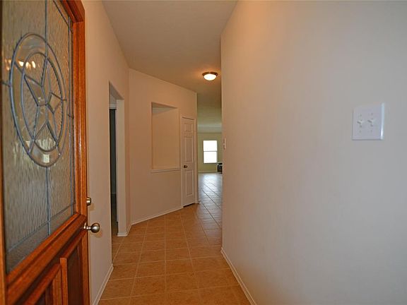 3rd image of 7930 Crescent Village Ln