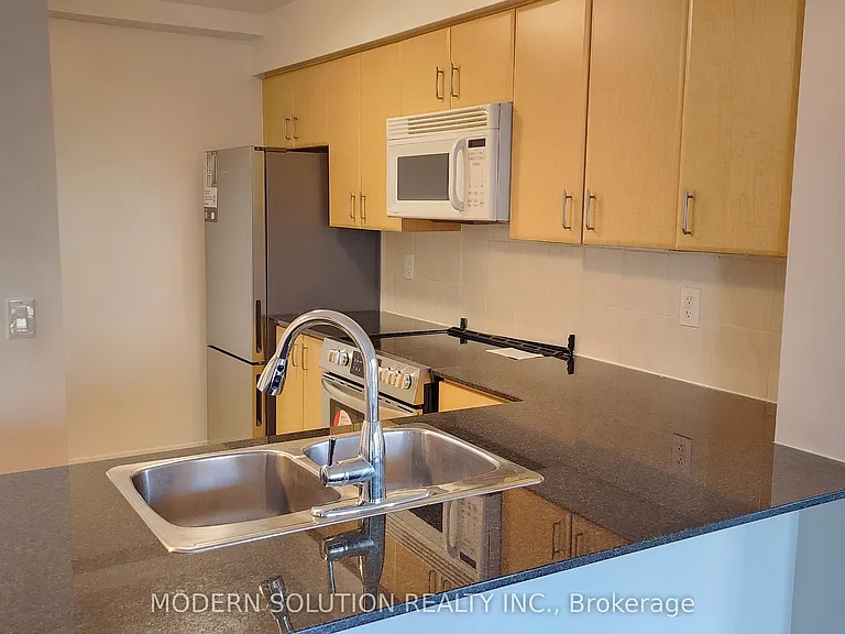 31 Bales Ave #1201 — Photo 8