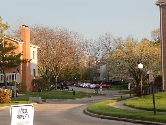 3rd image of 1107 Arrowhead Xing APT E