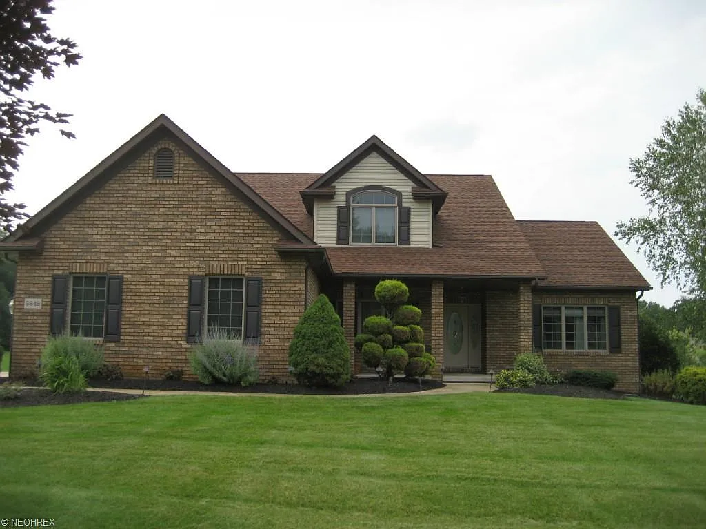 5648 Deer Pines Dr photo 1