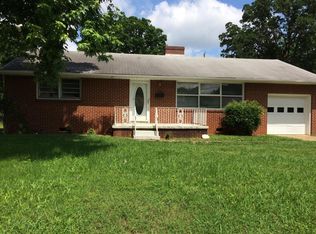 1564 Warpath Dr, Kingsport, TN 37664