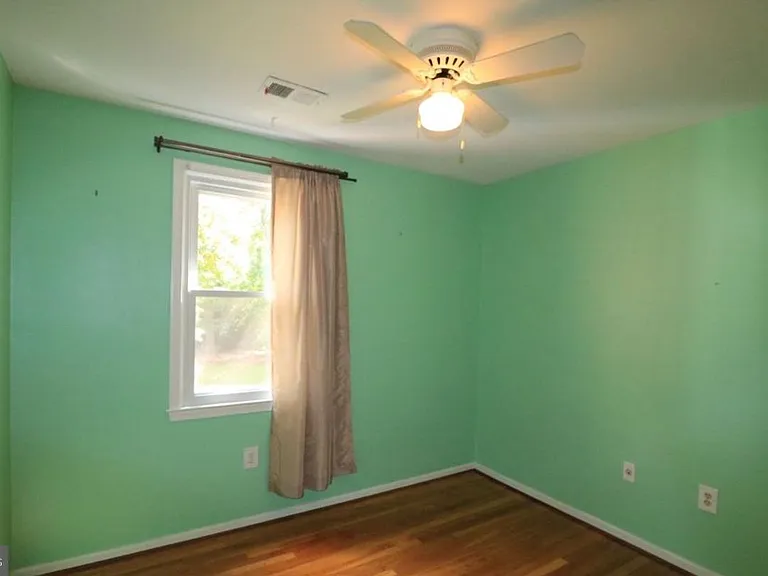 553 Monet Dr — Photo 4