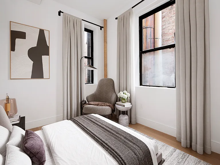 129 2nd Ave #20 — Photo 4