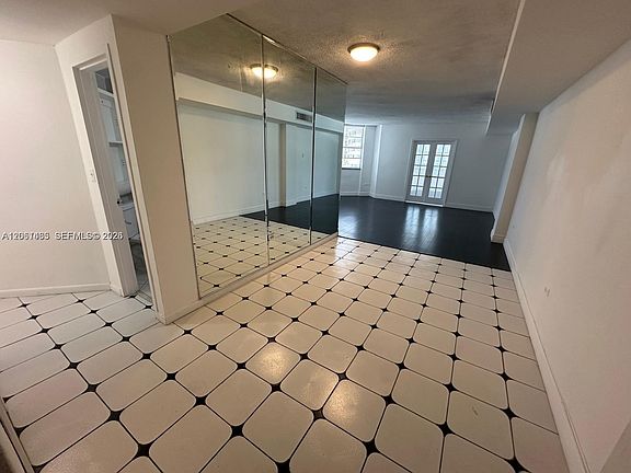 5th image of 999 Brickell Bay Dr APT 1408