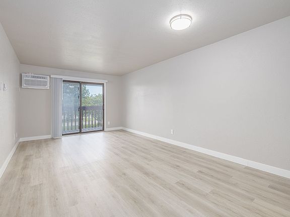 3rd image of 1105 Rock Ave #206