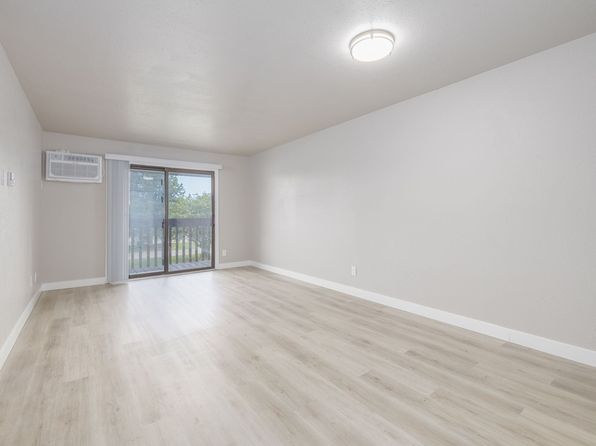 1105 Rock Ave #208