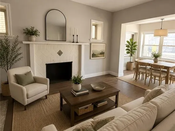 947 Main St E #1, Hamilton, ON L8M 1M9