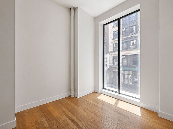 4th image of 17 W 17th St Floor 2