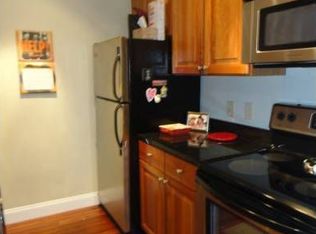 132 Eastern Ave APT 201, Manchester, NH 03104
