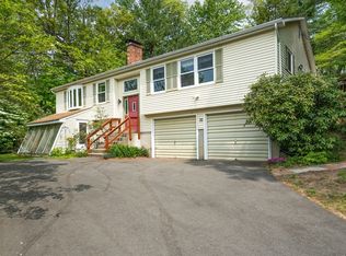 32 Middle Rd, Southampton, MA 01073