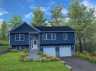 20 Unger Ave, Stanhope, NJ 07874