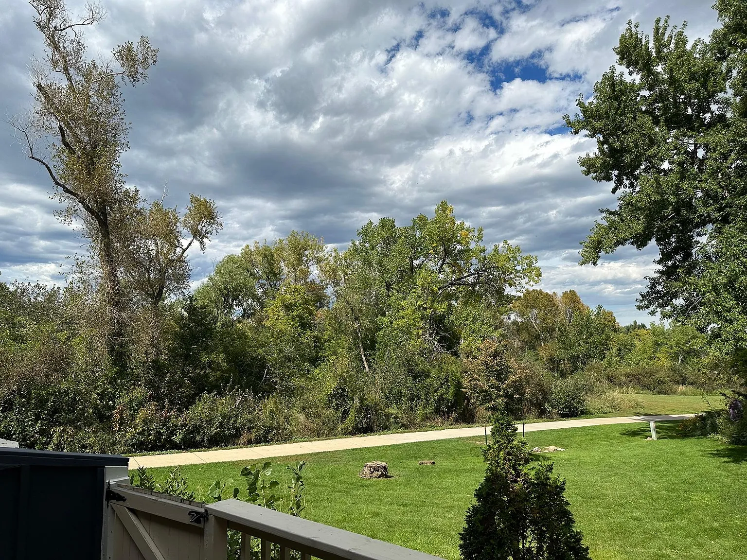 2 bed, 1050 sqft, $2,950 — Photo 4