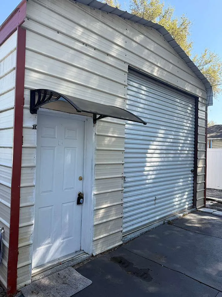 2 bed, 988 sqft, $1,500 — Photo 2