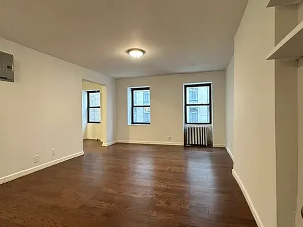 62 W 48th St APT 5F, New York, NY 10036