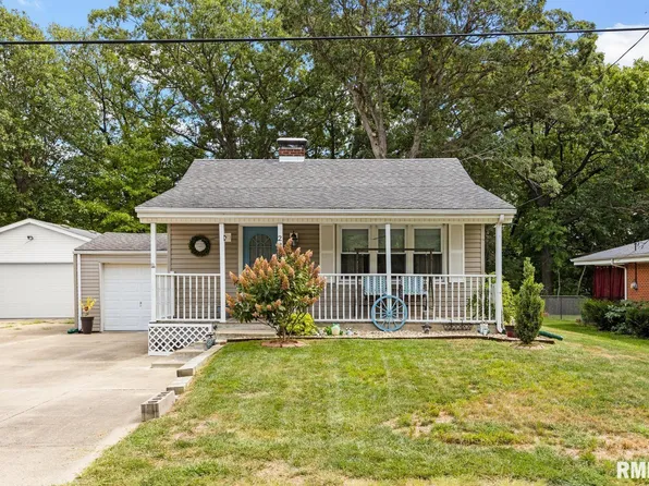 235 Edgewood Dr, East Peoria, IL 61611