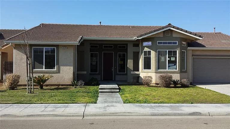2576 S Duke Ave photo 1