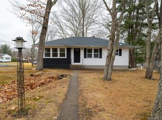 63 Pollys Ln, Uncasville, CT 06382
