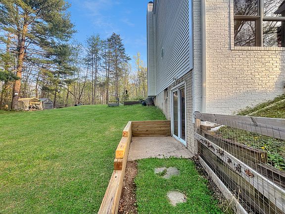 3rd image of 7238 Hikmat Rd #1A