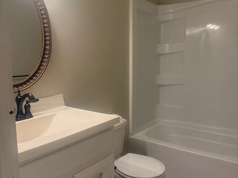 1276 Tinsley Ln — Photo 7
