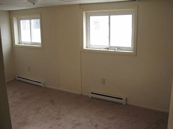 Bedrooom 1