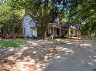513 E 3rd St, Mount Pleasant, TX 75455