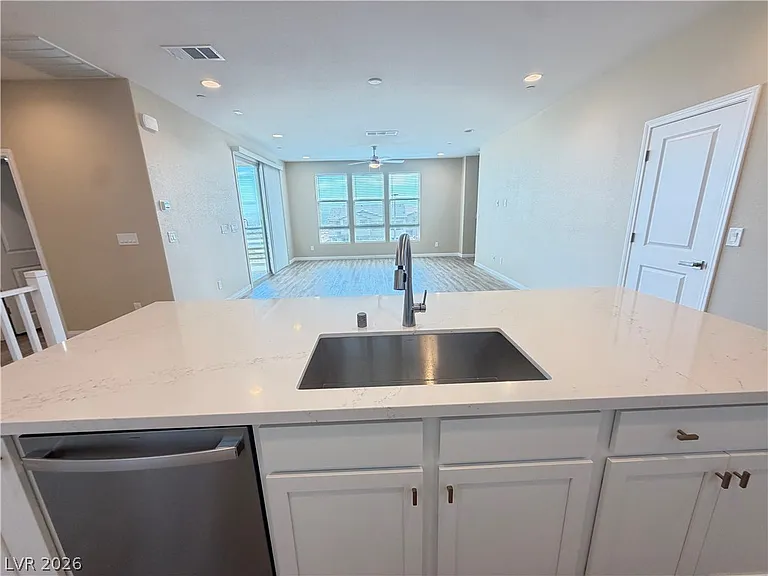1741 N Desert Foothills Dr — Photo 10