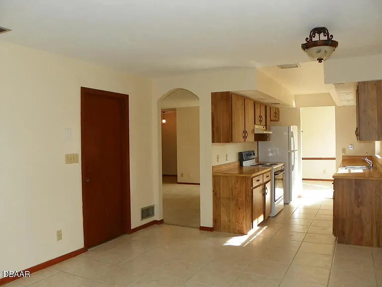 2045 Taylor Rd — Photo 7