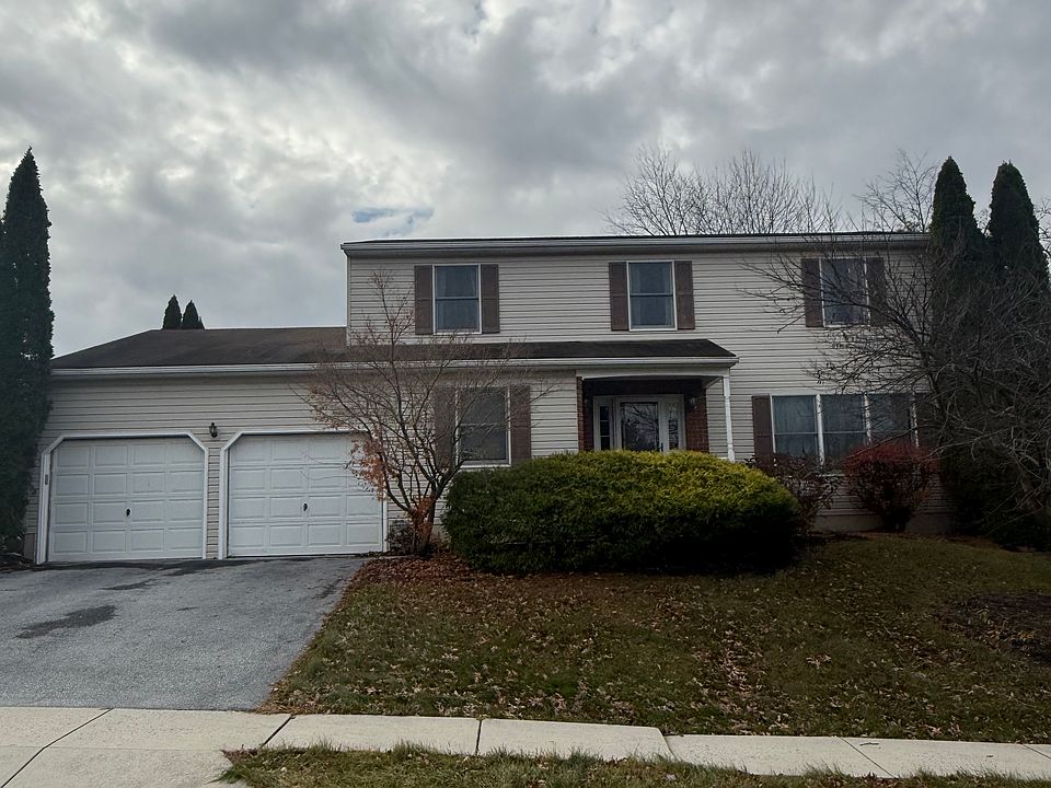 1st image of 28 Willow Way Dr