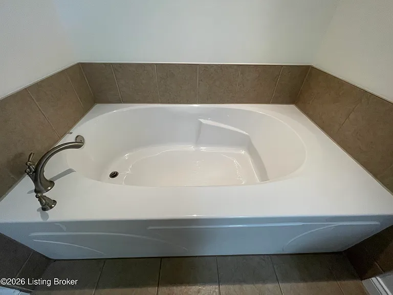 159 Wiltshire Ave — Photo 11