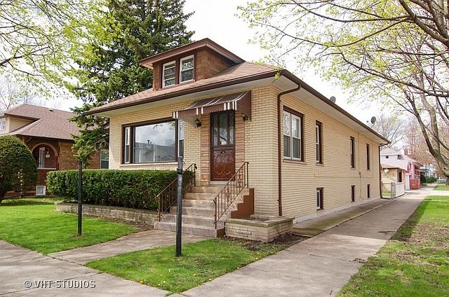 1st image of 1118 N 18th Ave