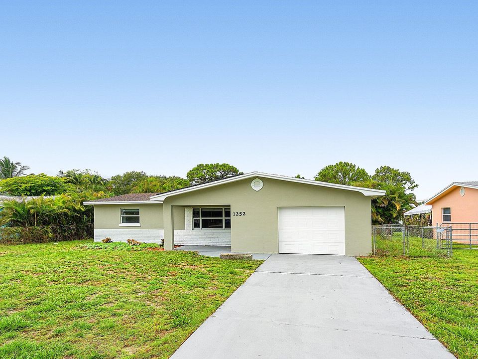 1252 NE South Street, Jensen Beach, FL 34957 | Zillow