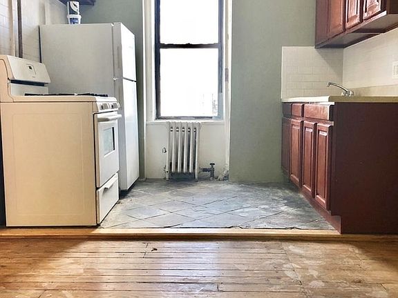 4th image of 41 St Nicholas Ave APT 1l
