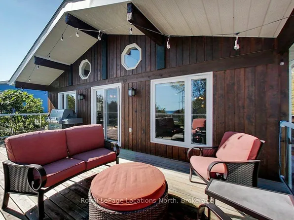 306 Lakeshore Rd N, Meaford, ON N4L 0A7