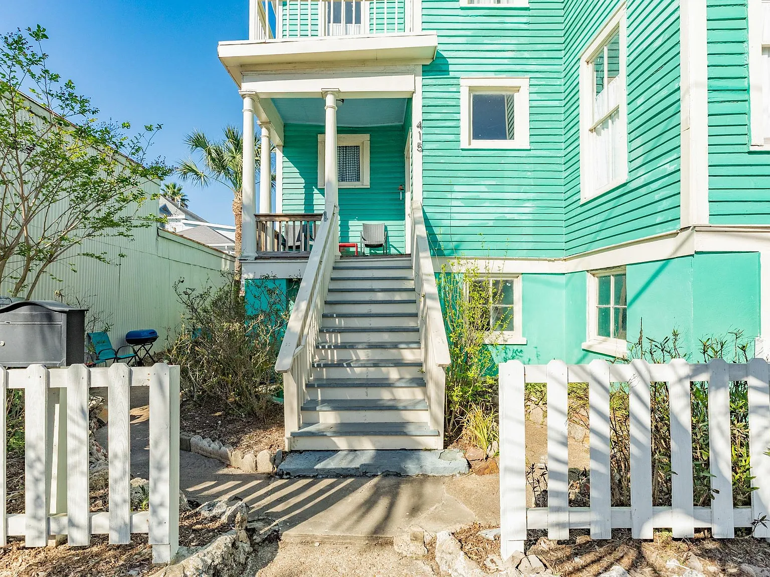 4 bed, 2.0 bath, 1726 sqft, $2,400 — Photo 4